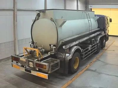 Isuzu TRUCK