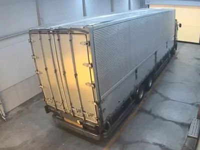 Hino TRUCK