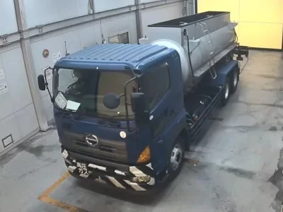 Hino TRUCK
