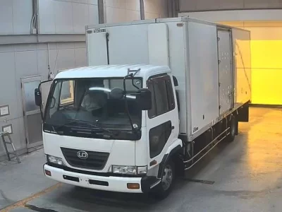 Nissan CONDOR