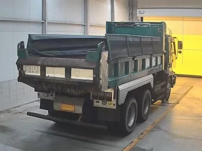 Isuzu TRUCK