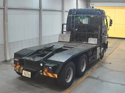 Isuzu TRUCK
