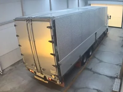Hino TRUCK