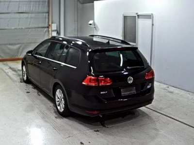 Volkswagen GOLF VARIANT