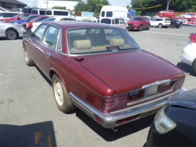 Jaguar XJ SERIES