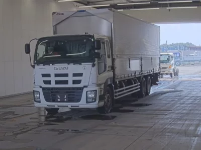 Isuzu GIGA