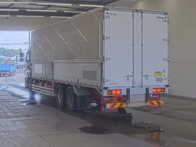 Isuzu GIGA