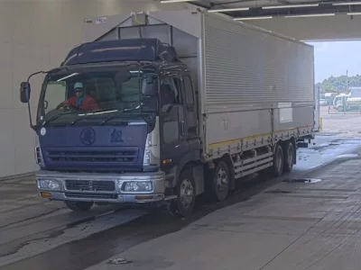 Isuzu GIGA