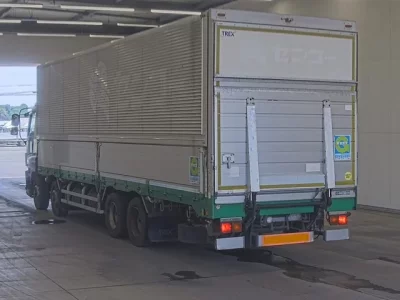 Isuzu GIGA