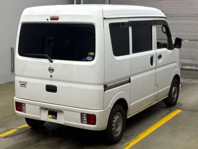 Nissan CLIPPER VAN
