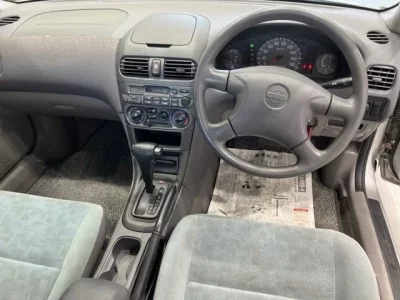 Nissan SUNNY