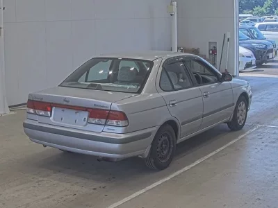 Nissan SUNNY