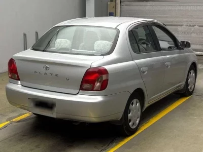 Toyota PLATZ