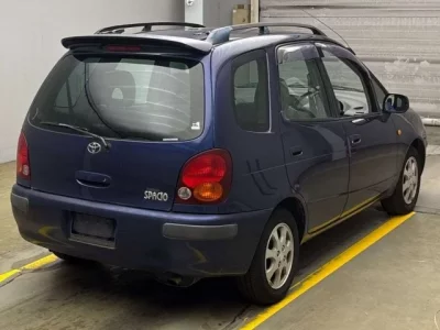 Toyota COROLLA SPACIO