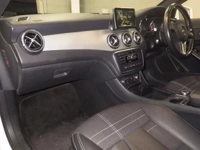 Mercedes-Benz GLA CLASS