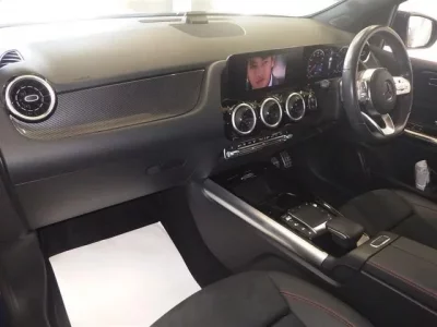 Mercedes-Benz B CLASS