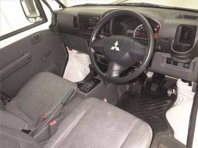 Mitsubishi MINICAB VAN