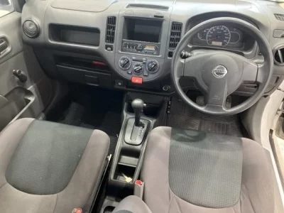 Nissan AD