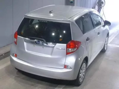Subaru TREZIA