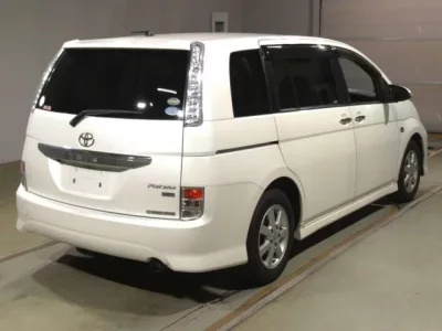 Toyota ISIS