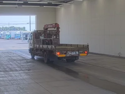 Nissan TRUCK