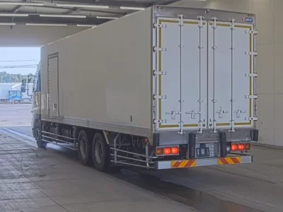 Hino TRUCK