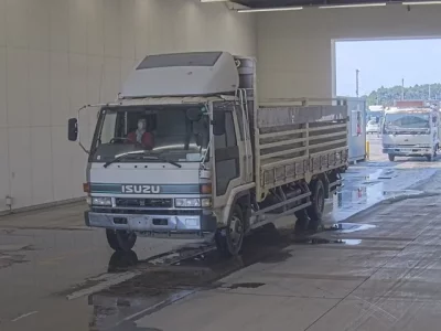 Isuzu FORWARD