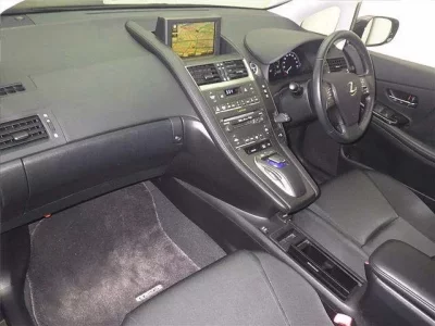 Lexus HS