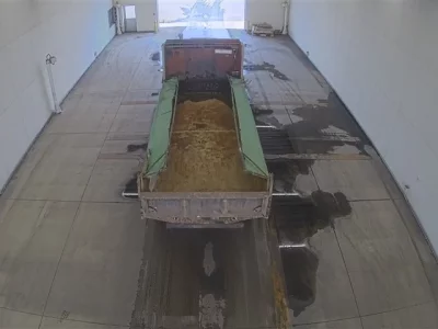 Isuzu TRUCK