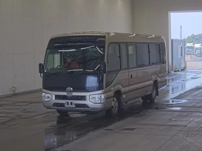 Toyota COASTER