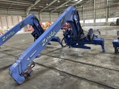 TADANO CRANE