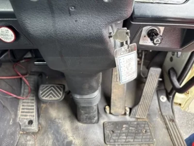 Nissan TRUCK
