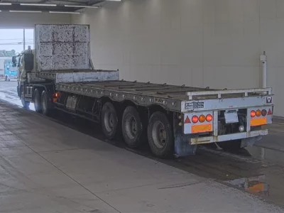 Nissan TRUCK