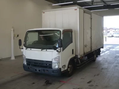 Isuzu ELF