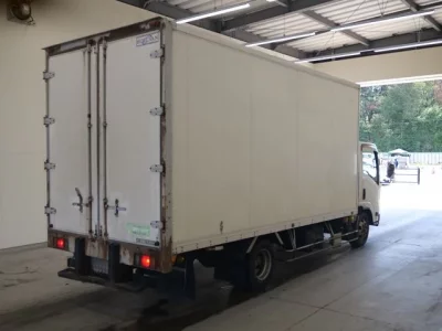 Isuzu ELF