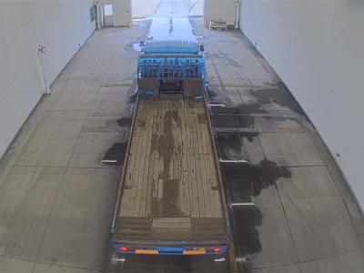 Nissan TRUCK