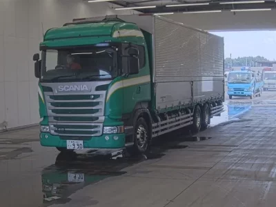 Hino TRUCK