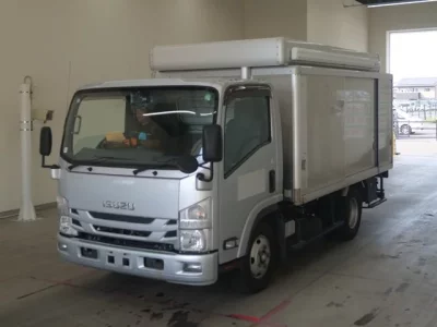 Isuzu ELF