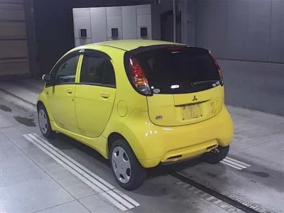 Mitsubishi I