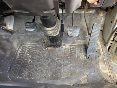 Nissan TRUCK