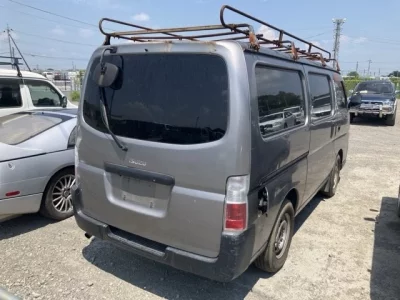 Isuzu COMO