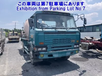 Nissan TRUCK