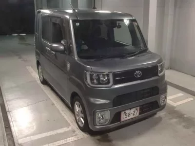 Toyota PIXIS MEGA
