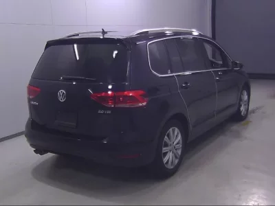 Volkswagen GOLF TOURAN