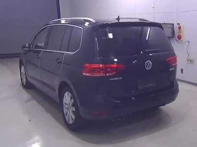 Volkswagen GOLF TOURAN