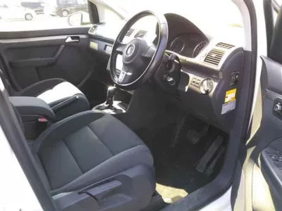 Volkswagen GOLF TOURAN