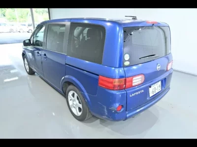 Nissan LAFESTA