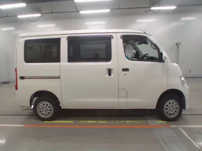 Mazda BONGO VAN