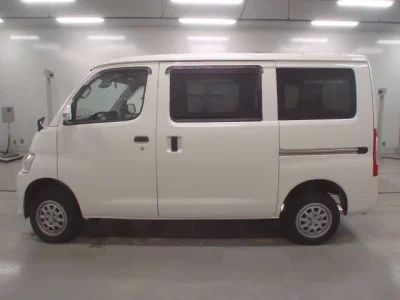 Mazda BONGO VAN