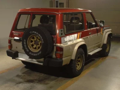 Nissan SAFARI